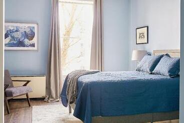 בית מלון כפרי The Stockade Inn