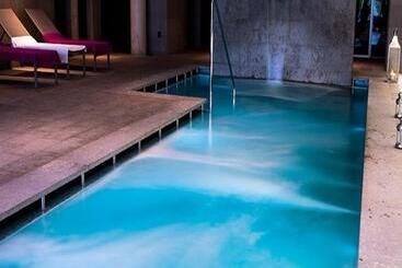 ホテル Convento Aracena & Spa