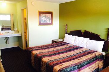 هتل Super Inn & Suites 