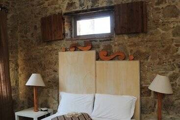 קוטג'' Le More E I Gelsomini