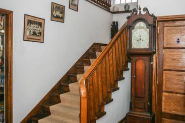 تختخواب و صبحانه Casa Shanti Niketan