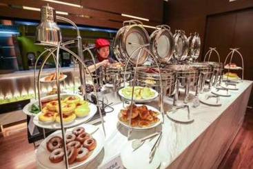 هتل Hampton By Hilton Zhangye Road
