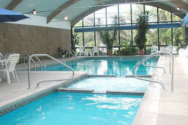 Holly Tree Resort