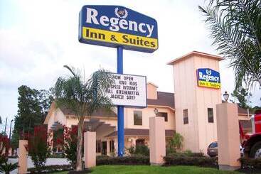 هتل Regency Inn And Suites Humble