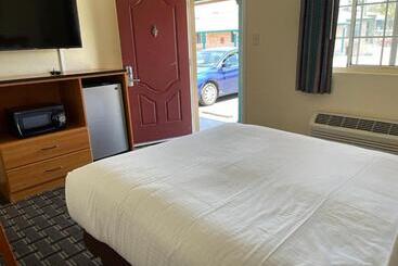 فندق Riverside Inn & Suites Santa Cruz