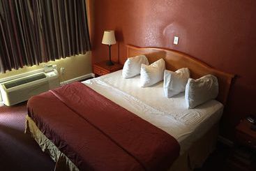 هتل Vista Inn & Suites Memphis
