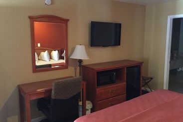 هتل Vista Inn & Suites Memphis
