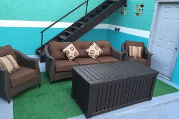 هتل Vista Inn & Suites Memphis