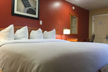هتل Vista Inn & Suites Memphis