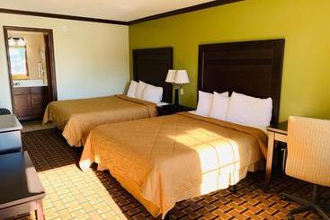 هتل Budget Inn Toledo Maumee