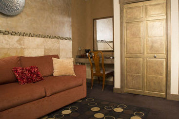 هتل Luxx Boutique