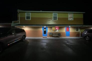 בית מלון כפרי Scottish Inns Wrightstown