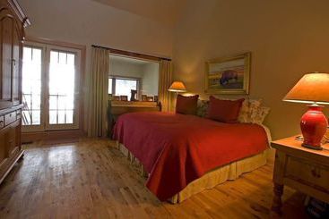 Cimarron Lodge