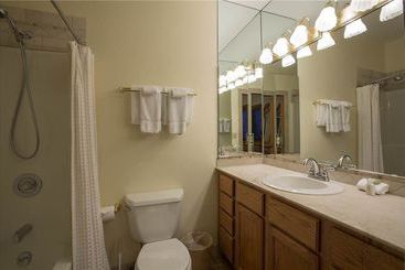 Cimarron Lodge