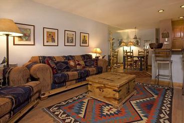 Cimarron Lodge