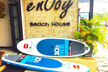 هتل Enjoy S Beach House & Cafe