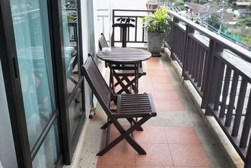 هتل Enjoy S Beach House & Cafe