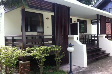هتل Green Park Resort