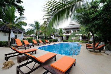 هتل Green Park Resort