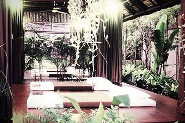 هتل The Sundays Sanctuary Resort & Spa