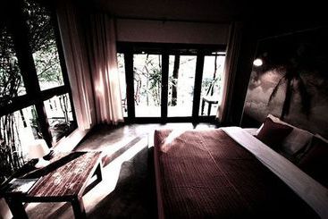 هتل The Sundays Sanctuary Resort & Spa