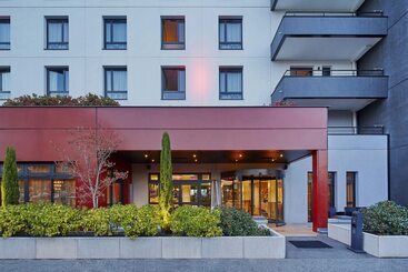 Kyriad Prestige Lyon Est   Saint Priest Eurexpo Hotel And Spa