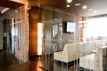 Mystery Hotel Cambrils