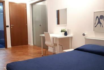 B&b Accogliente A Due Passi Dal Metrò Di Milano   Casa Adriana