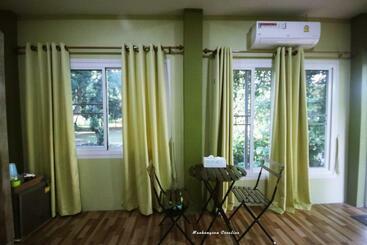 تختخواب و صبحانه Ho Kho Coffee And Cottages