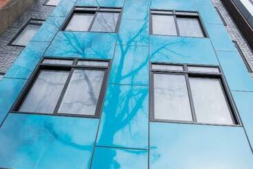 Peachtree Suites   Jersey City
