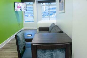 Peachtree Suites   Jersey City