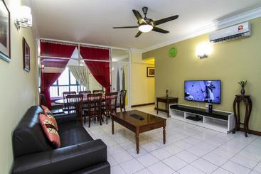 Pwtc Bistari Service Apartment