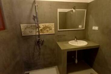 پانسیون La Vira Beach Villa