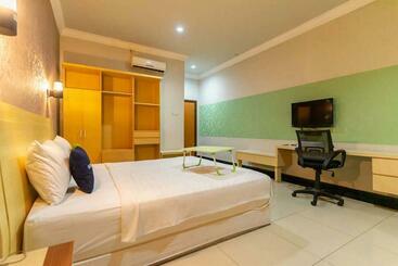 هتل Urbanview  Raja Jambi