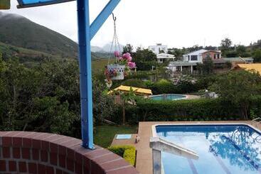 هاستل Alex Country House