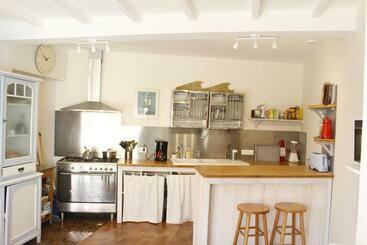 پانسیون La Villa Tamaris Maison à Partager