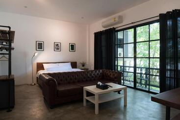 پانسیون Photharam126 Resort