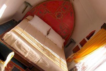 تختخواب و صبحانه Dar Meziana