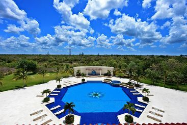 هتل The Landmark Resort Of Cozumel