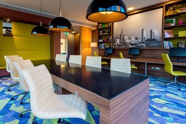 هتل Hampton By Hilton Warsaw City Centre