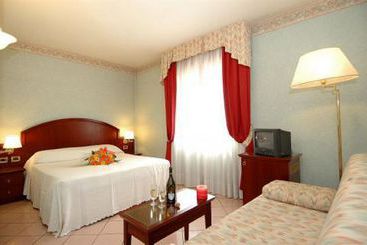 בית מלון כפרי Venice Palace