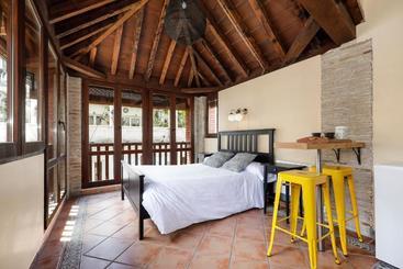 Urban Suites Granada