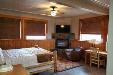 旅馆 Buffalo Lodge Of Bigfork