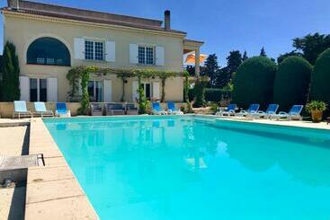 تختخواب و صبحانه Le Clos Des Vergers