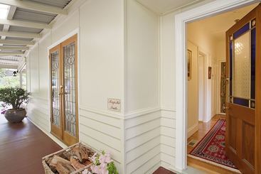 هتل Adeline Bed And Breakfast