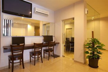 فندق Ciq Jalan Lumba Kuda