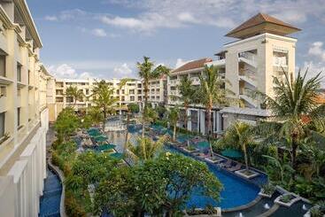 Отель Sanur Resort Watujimbar