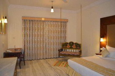 هتل The Pratap Palace