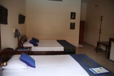 هتل Beach Club Resort
