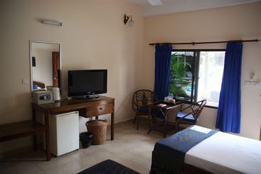 هتل Beach Club Resort